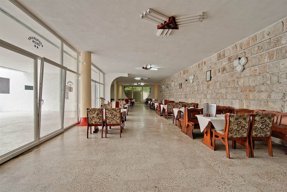 Hotel Raluca Venus Exterior foto